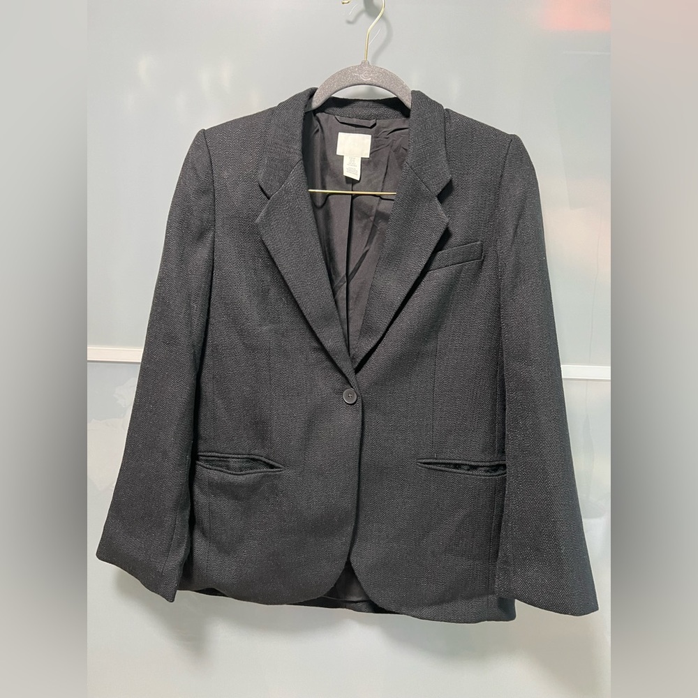H&M oversized blazer (small pull on the back) XS